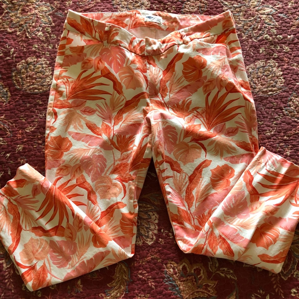 Ankle pants